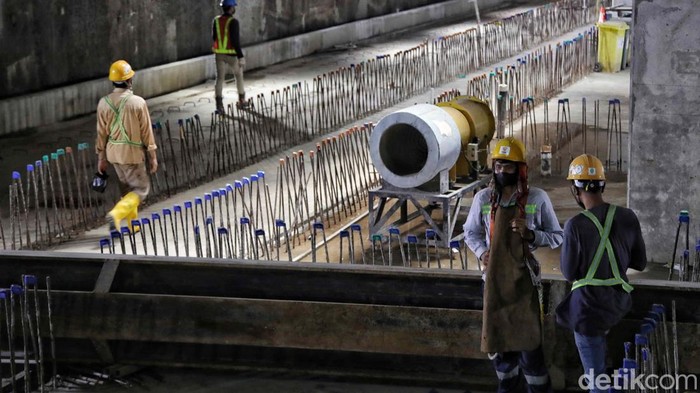 PT MRT Jakarta tengah melaksanakan pembangunan fase 2A MRT Jakarta Bundaran HI-Kota. Begini progres terkininya.