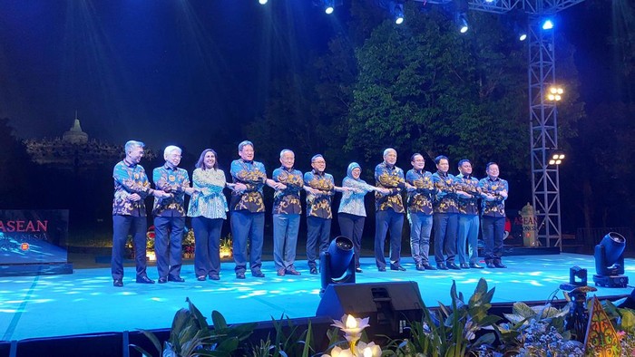 Menteri Perdagangan Zulkifli Hasan 29th ASEAN Economic Ministers Retreat