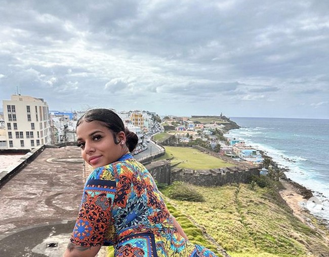 Mikayla cukup populer di Instagram dengan followers lebih dari 8,2 juta. Foto: Instagram