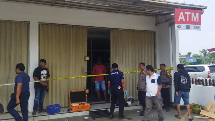 Minimarket di Desa Wangunrejo, Kecamatan Margorejo, Pati, dibobol maling, Selasa (21/3/2023).