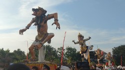Jawa Timur Top! Pawai Ogoh-ogoh di Malang Hingga Lamongan Digelar Meriah