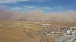 Penampakan Badai Pasir yang Hantam Kota Zhangye China