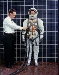 Penampakan Evolusi Baju Astronaut NASA 1959-2023