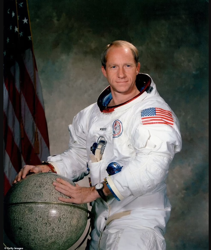 Penampakan Evolusi Baju Astronaut NASA 1959-2023