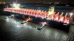 Penampakan Kapal Kontainer Terbesar di Dunia Uji Coba Berlayar