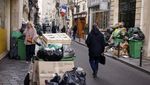 Potret Kota Romantis Paris yang Kini Dipenuhi Sampah