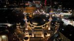 Potret Masjid Taksim di Turki Menyala Jelang Ramadan