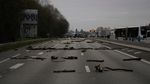 Prancis Memanas, Jalan Raya di Rennes Diblokir