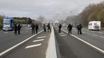 Prancis Memanas, Jalan Raya di Rennes Diblokir