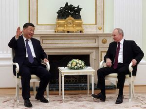 Semringah Putin dan Xi Jinping di Rusia