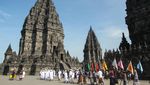 Ribuan Umat Hindu Ikuti Tawur Agung Kesanga di Candi Prambanan