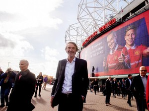 Sir Jim Ratcliffe, Fans yang Bakal Naik Kelas Jadi Pemilik MU