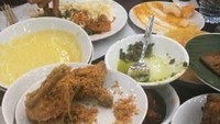 Selain makanan khas Manado, dirinya juga penggemar berat nasi Padang. Ini posenya saat kekenyangan makan nasi Padang. Foto: Instagram @ardhitopramono