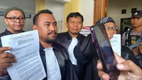 13 Pengacara Bambang Tri Penggugat Ijazah Palsu Jokowi Mendadak Mundur