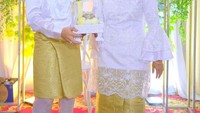 Foto: Umur bukan suatu halangan untuk cinta, laki-laki yang gigih berusaha menghalalkan di jalan Allah itu yang harus diutamakan, ucap Putri. (Foto: Instagram @putdar)