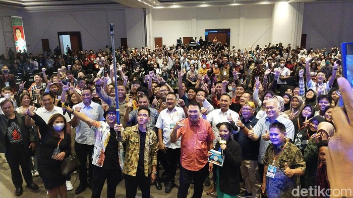 Wali Kota Solo Gibran Rakabuming Raka di refleksi 2 tahun kepemimpinan Gibran dan Teguh, di Convention Hall Terminal Tirtonadi, Selasa (21/3/2023).