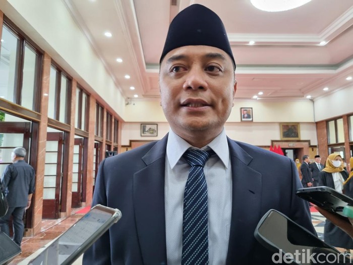 Wali Kota Surabaya Eri Cahyadi