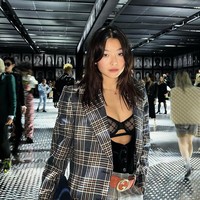 Meski digosipkan dekat dengan selebriti, Yan Yan Chan disebut bukan orang yang suka mengumbar urusan pribadinya.Dia menonton di area kelas emas saat konser terakhirnya di Sydney. Selagi teman-teman dekat Harry tahu siapa dia, Yan Yan adalah tipe orang yang tidak akan bilang-bilang,kata sumber.Foto: Instagram