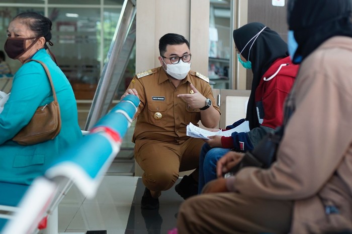 Bupati Kediri Hanindhito Himawan Pramono