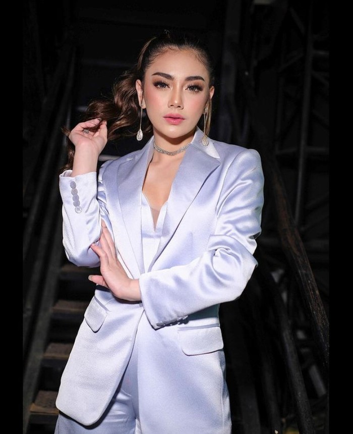 Celine Evangelista