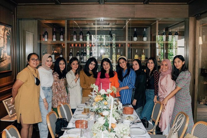Gadis Sadiqah Gadis Sadiqah