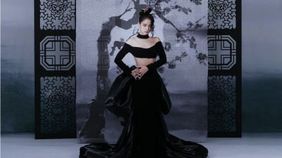 7 Gaya Jisoo BLACKPINK Pakai Outfit Rp 258 Juta di Teaser Video Klip Flower