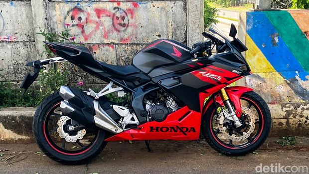 Ototest Honda CBR250RR