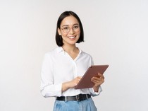 10 Pekerjaan yang Nggak Perlu Ngantor Tapi Gaji Miliaran, Kamu Tertarik?