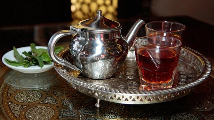 4 Alasan Tidak Boleh Minum Teh Setelah Konsumsi Obat, Bisa Begini Efeknya