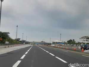 Lalin Tol Cikampek Lancar Sore Ini, Didominasi Kendaraan Pribadi
