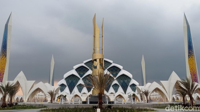 Masjid Al Jabbar siap menggelar salat tarawih