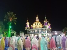 Luar Biasa! Tarawih Pertama Saat Nyepi di Balun Lamongan Digelar Tanpa Speaker