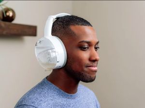 Pakai Headset, Cara Baru Bersihkan Kotoran dengan Nyaman