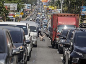 H-3 Lebaran, 11 Ribu Kendaraan Lewat Puncak Bogor Siang Ini