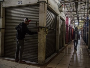 Jabar Hari Ini: Baju Impor Bekas Disita hingga Pabrik Tekstil Kebakaran