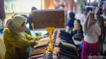 Pasar Tanah Abang Rame Banget, Busana Muslim Laris Manis