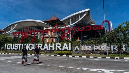 Hari Raya Nyepi, bandara I Gusti Ngurah Rai Tampa sepi tak ada pengunjung. Berikut suasananya.