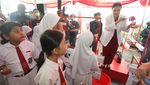 Peringati World Oral Health Day, Ratusan Siswa SD Belajar Cara Sikat Gigi