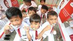 Peringati World Oral Health Day, Ratusan Siswa SD Belajar Cara Sikat Gigi