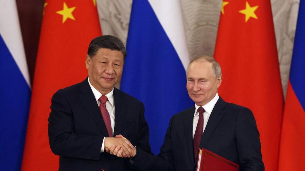 Putin Tegaskan Rusia Tak Bentuk Aliansi Militer dengan China