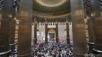 Potret Salat Tarawih Pertama di Masjid Istiqlal