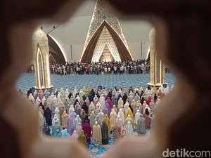 Jadwal Sholat Kota Bandung Hari Ini, Sabtu 10 Mei 2025