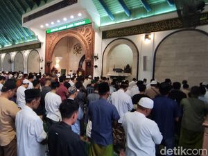 Sering Ngantuk saat Tarawih? Bisa Jadi gegara Kebanyakan Makan Manis saat Buka