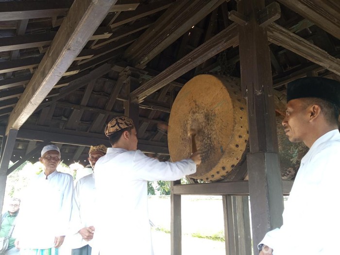Tradisi dlugdag di Keraton Kasepuhan Cirebon
