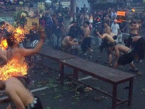 Siat Geni Tutup Perayaan Sambut Nyepi Saka 1945