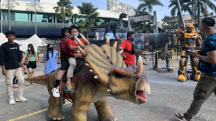 Serasa di Zaman Purba, Dinoland Hadir di Plaza Medan Fair
