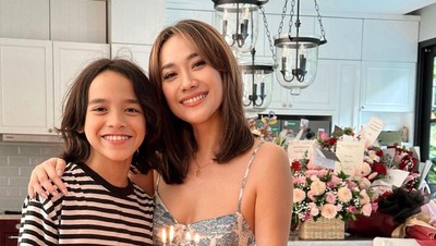 6 Potret Bunga Citra Lestari Rayakan Ultah ke-40, Didoakan Tetap Mewangi