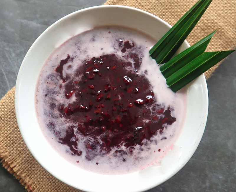 Cara membuat bubur ketan hitam