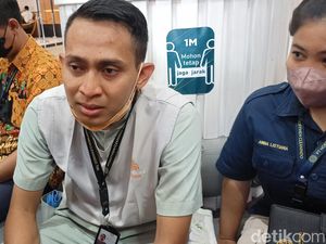 Edi Cleaning Service Kaget Diberi Hotman Duit Segepok: Buat Istri Lahiran