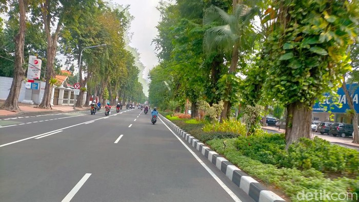 jalan surabaya sepi